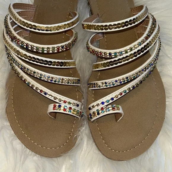 VENUS Strappy Toe Ring Sandals - Picture 5 of 9